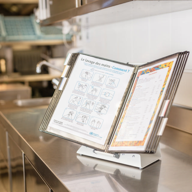 Tarifold Antimicrobial Desktop Reference & Display System - 10 Black Pockets, Letter-Size