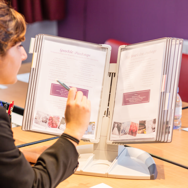 Tarifold Design Modular Desktop Reference & Display System - 10 Gray Pockets, Letter-Size